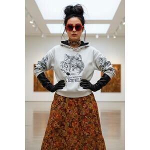 Vintage 90s T.O.S.H. White Wolf Graphic Hoodie Streetwear Sweatshirt Pullover